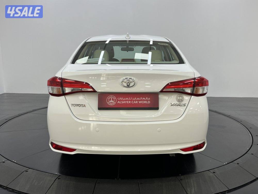 TOYOTA YARIS_N 21Y04L_U4