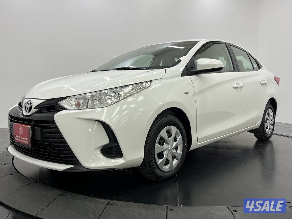 TOYOTA YARIS_N 21Y04L_U1