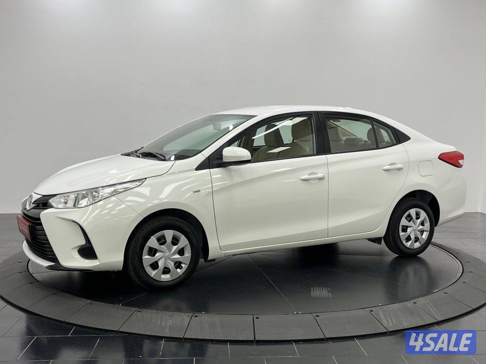 TOYOTA YARIS_N 21Y04L_U0