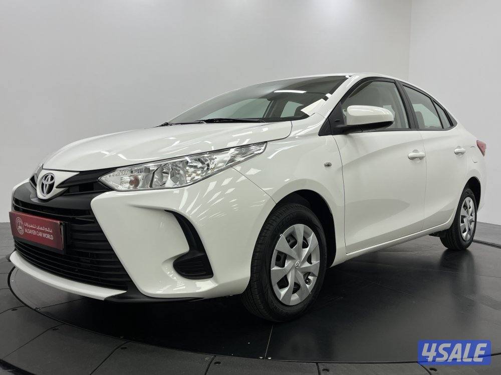 TOYOTA YARIS_N 21Y04L_U1