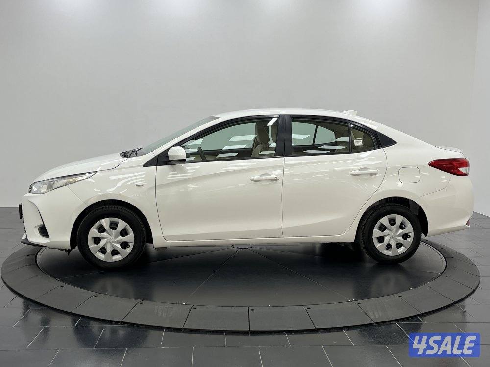 TOYOTA YARIS_N 21Y06L_U2