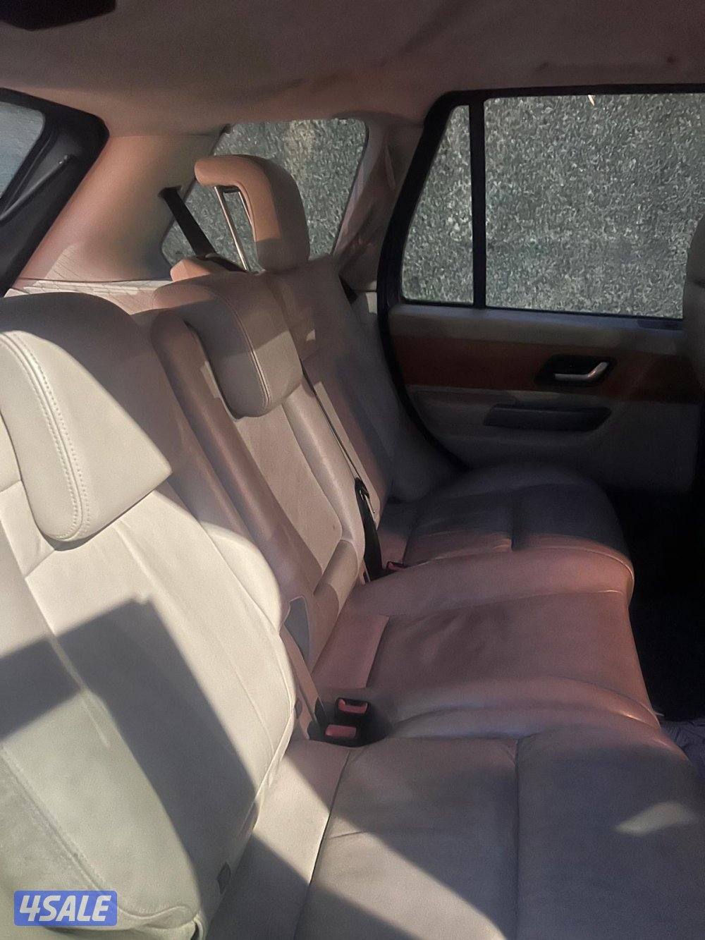 إشبيلية شارع 4245