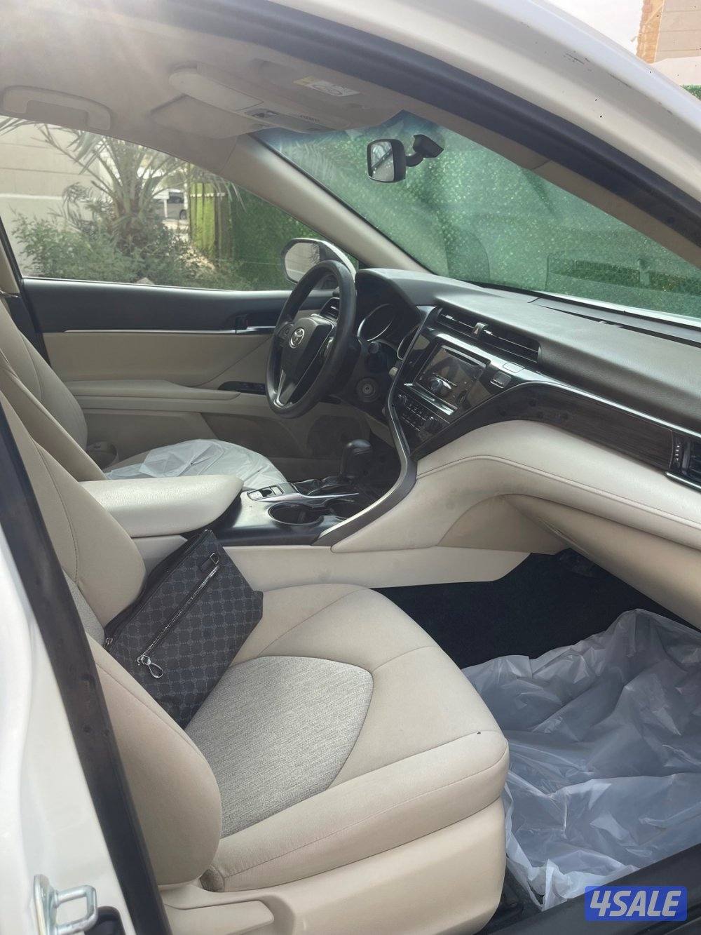 للبيع كامري LE صبغ الوكاله5