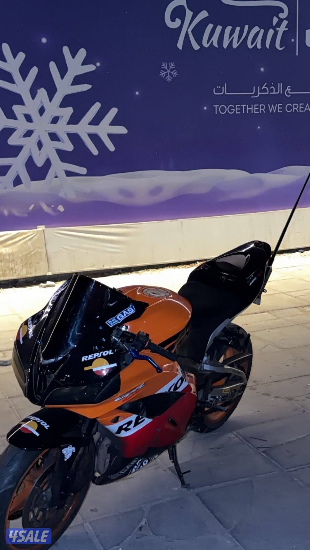 للبيع هوندا Cbr600rr ريبسول0