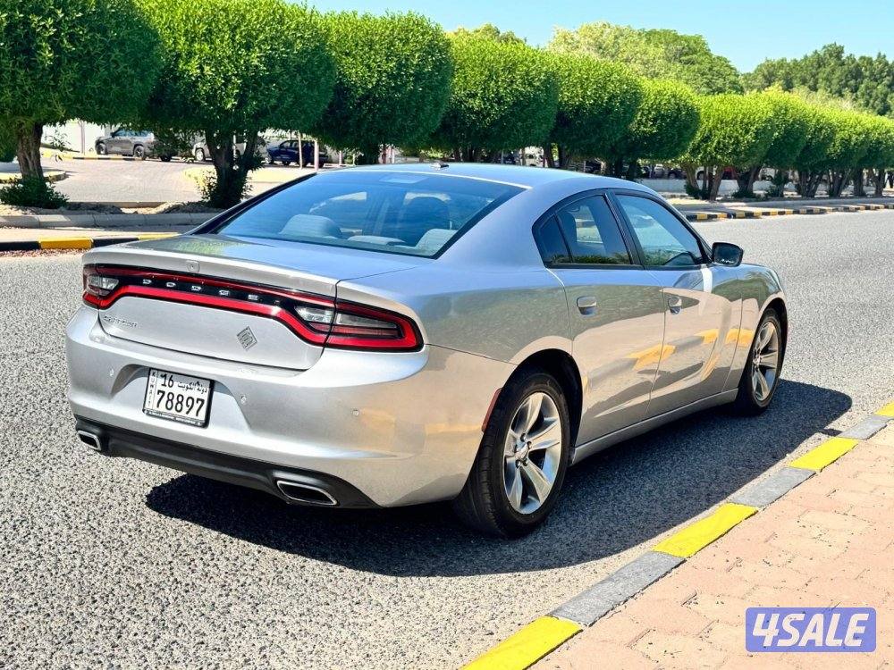 دودج شارجر 20183