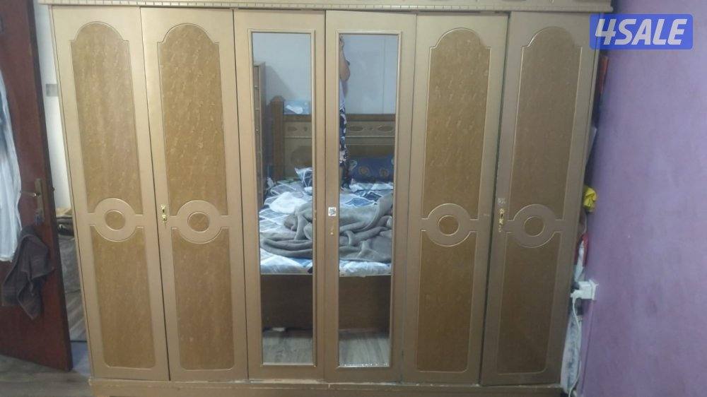 Wardrobe and bed set0