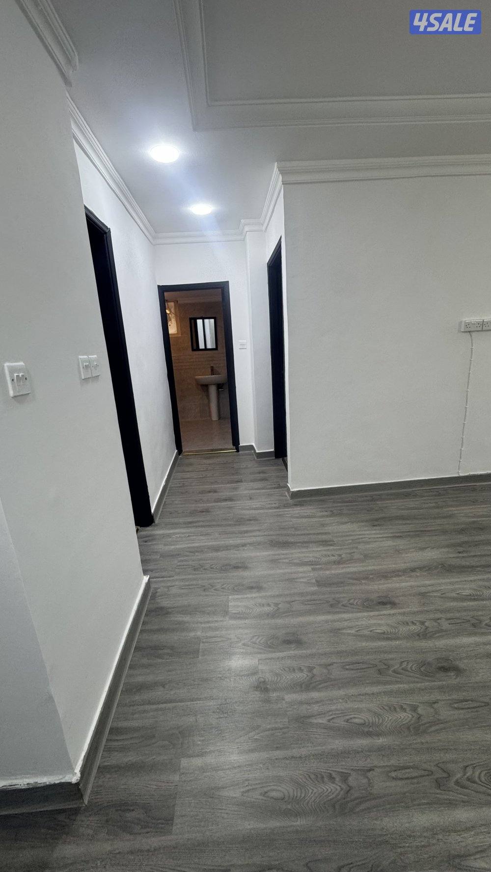 شقه للايجار تشطيب سوبر لوكس بحولي غرفة وصالة وحمام ومطبخ مساحات كبيرة3