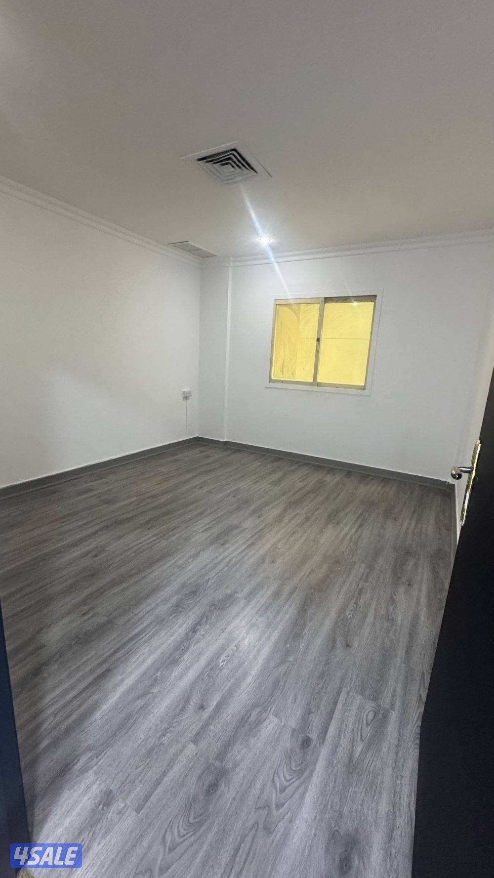 شقه للايجار تشطيب سوبر لوكس بحولي غرفة وصالة وحمام ومطبخ مساحات كبيرة4