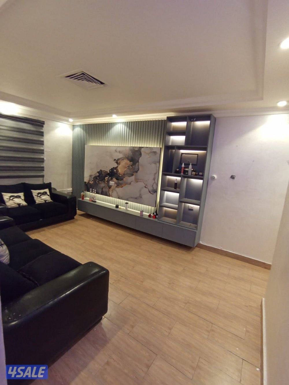 يوجد لدينا شقق ايجار غرفه وصاله ومطبخ وحمام تشطيب سوبر لوكس يوجد بركن6