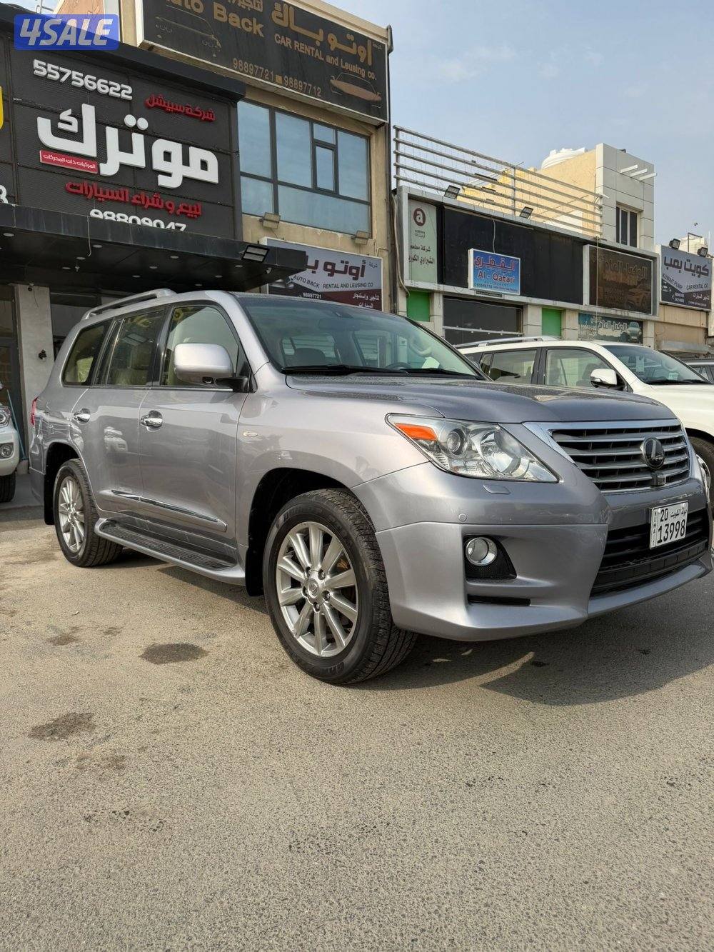لكزس LX570 الساير 2011 بحاله الوكاله عداد 174 الف1