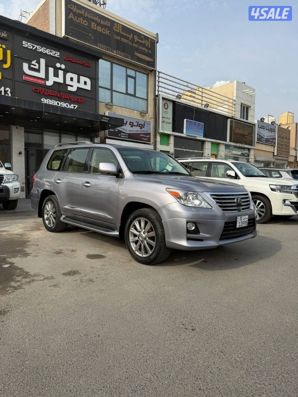 لكزس LX570 الساير 2011 بحاله الوكاله عداد 174 الف6