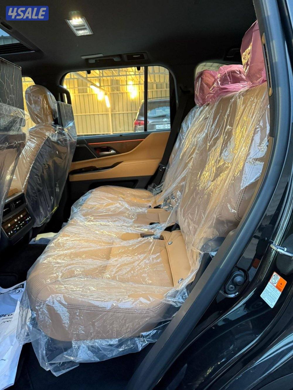 لكزس LX600 الساير درجه اولى 2025 بحاله الوكاله عداد 2000 كيلو7