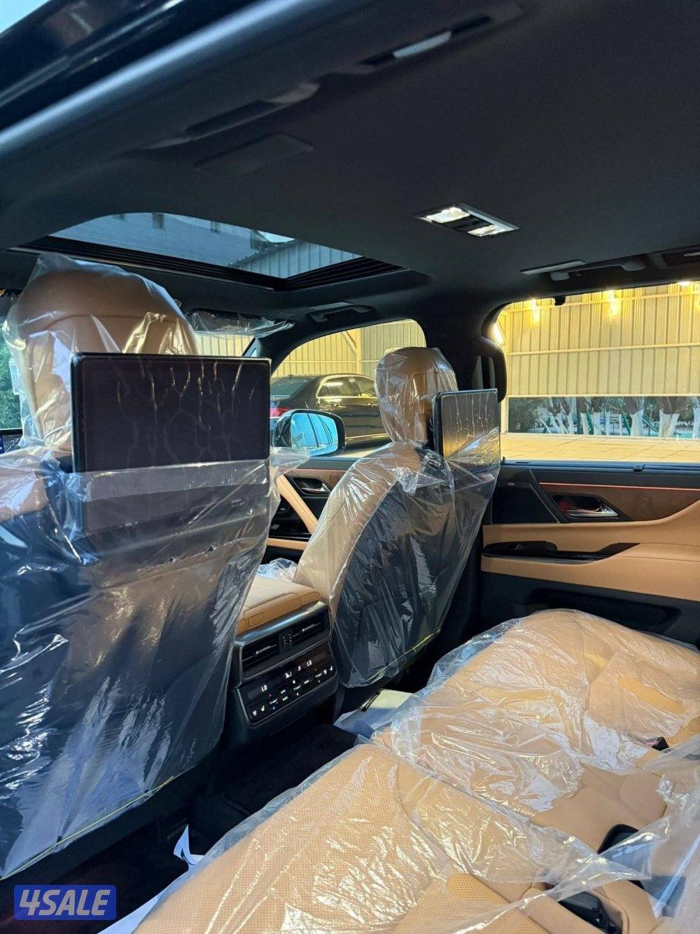 لكزس LX600 الساير درجه اولى 2025 بحاله الوكاله عداد 2000 كيلو9