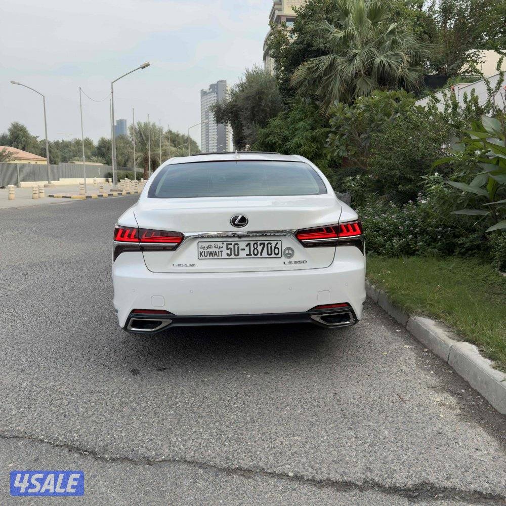 لكزس LS350 بحالة الوكالة3