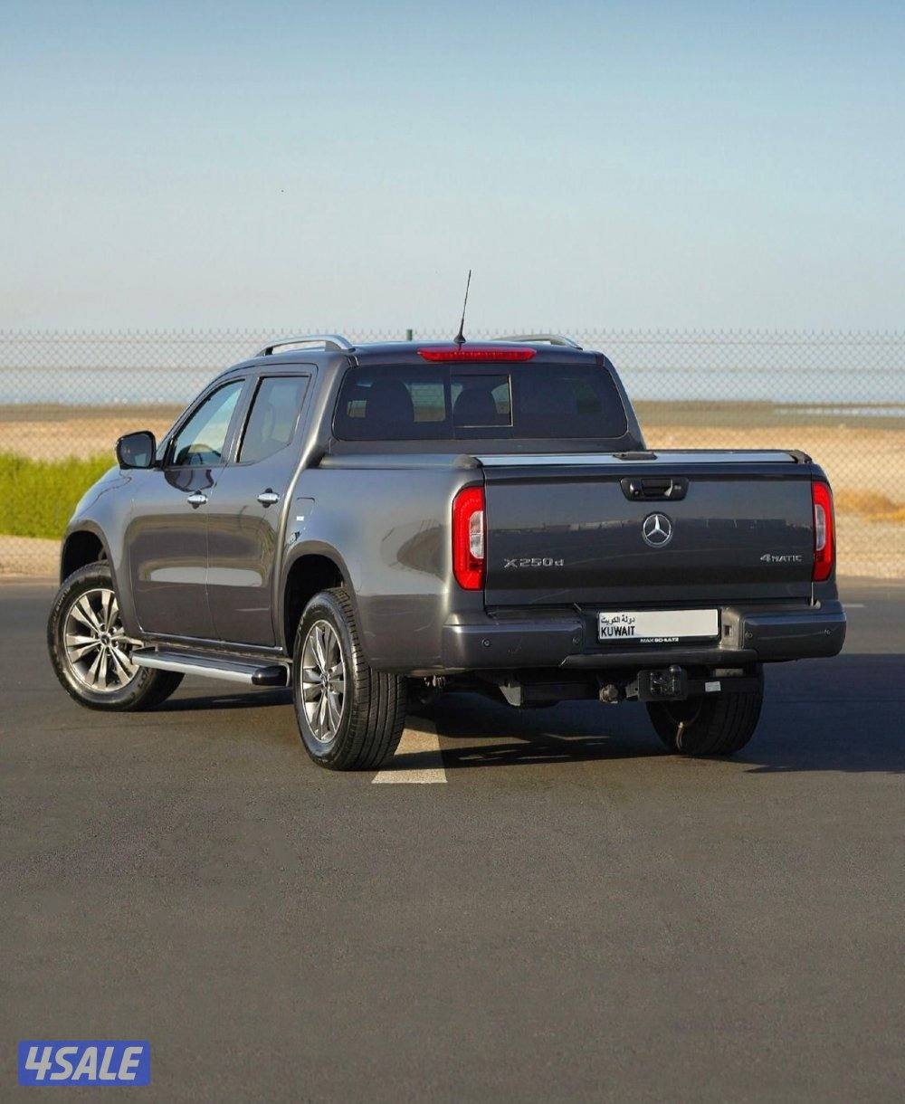 وانيت مرسيدس بنز X250 وارد المانيا 2018 عداد 68 الف2