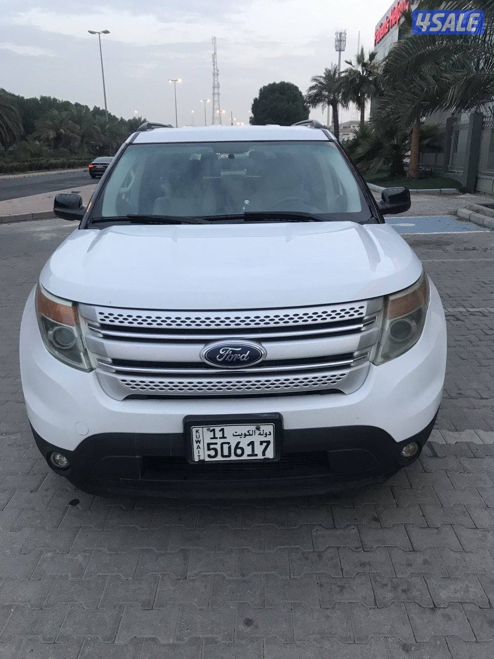 جيب فورد اكسبلور مديل 2013 لون ابيض بحاله جيده1