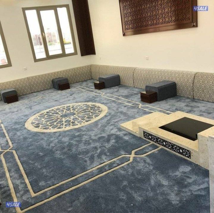 .كل مايخص السجاد لدينه سجاد ساده ومشجر سميك وسط خفيف كل ماهوه جديد ومم5