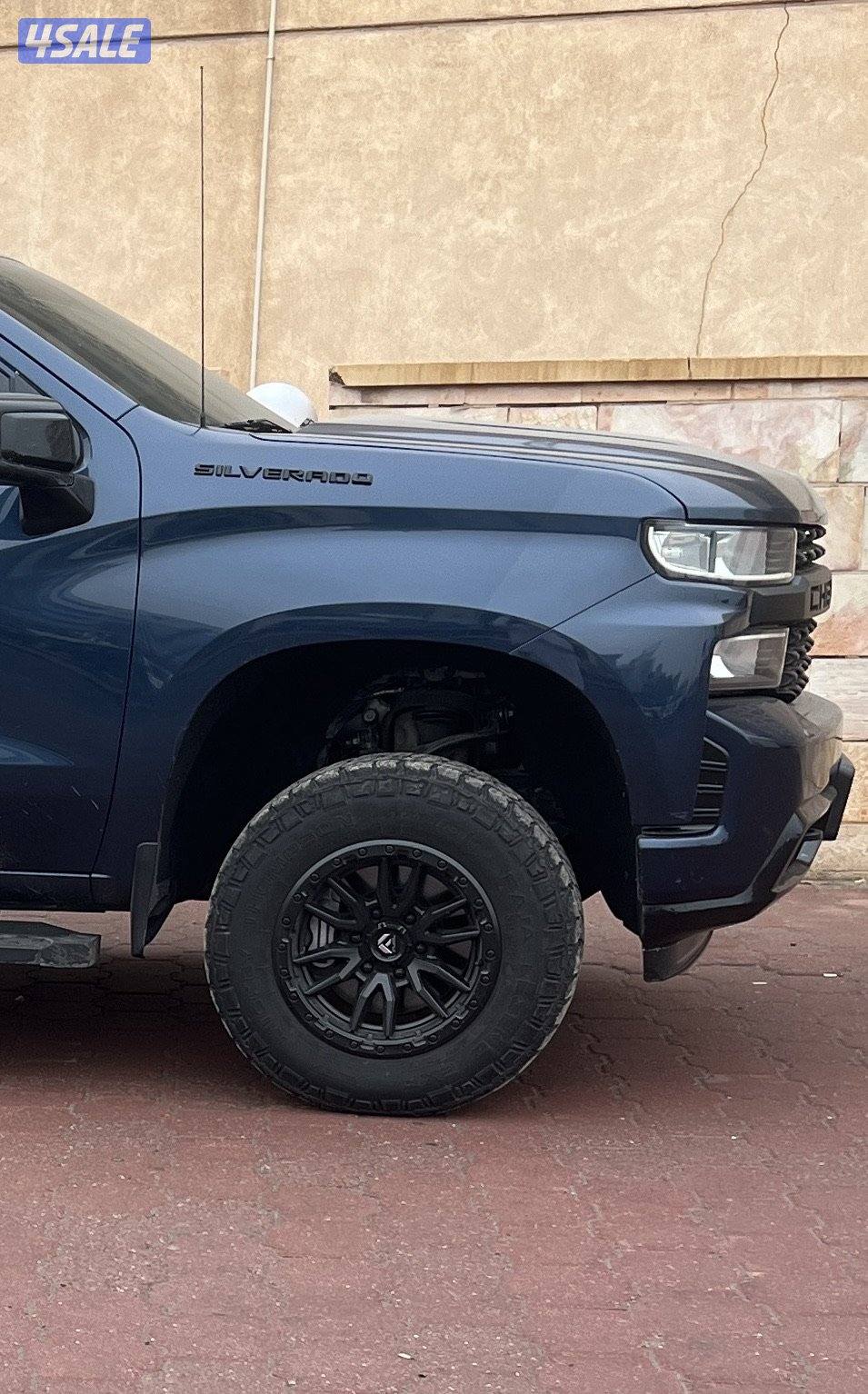 للبدل رنقات فيول حجم ١٧ مع توايرهم نص حجري ٢٦٥ مع رنقات تريل بوس ١٨1