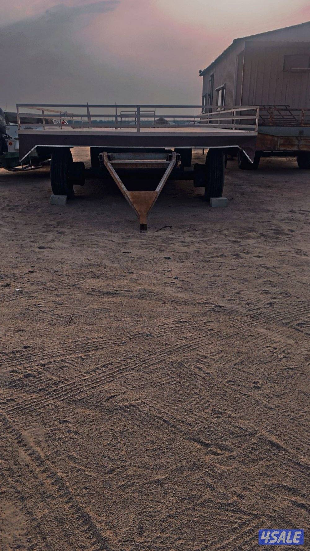 للبيع عرزاله 10/4 رنق20شاص 20 نضيفه وجيده توايرها نص عمر3