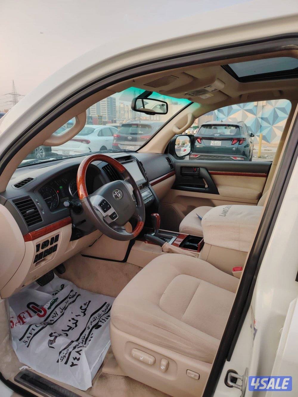 لاند كروز 2014 الساير عداد 300 الف3