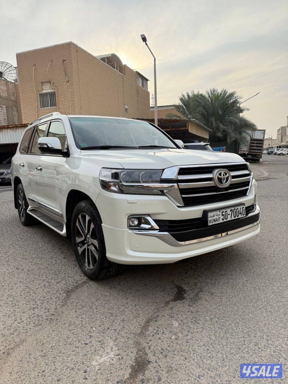 لاند كروز تورينق 2019 بحاله الوكاله عداد 186 الف1