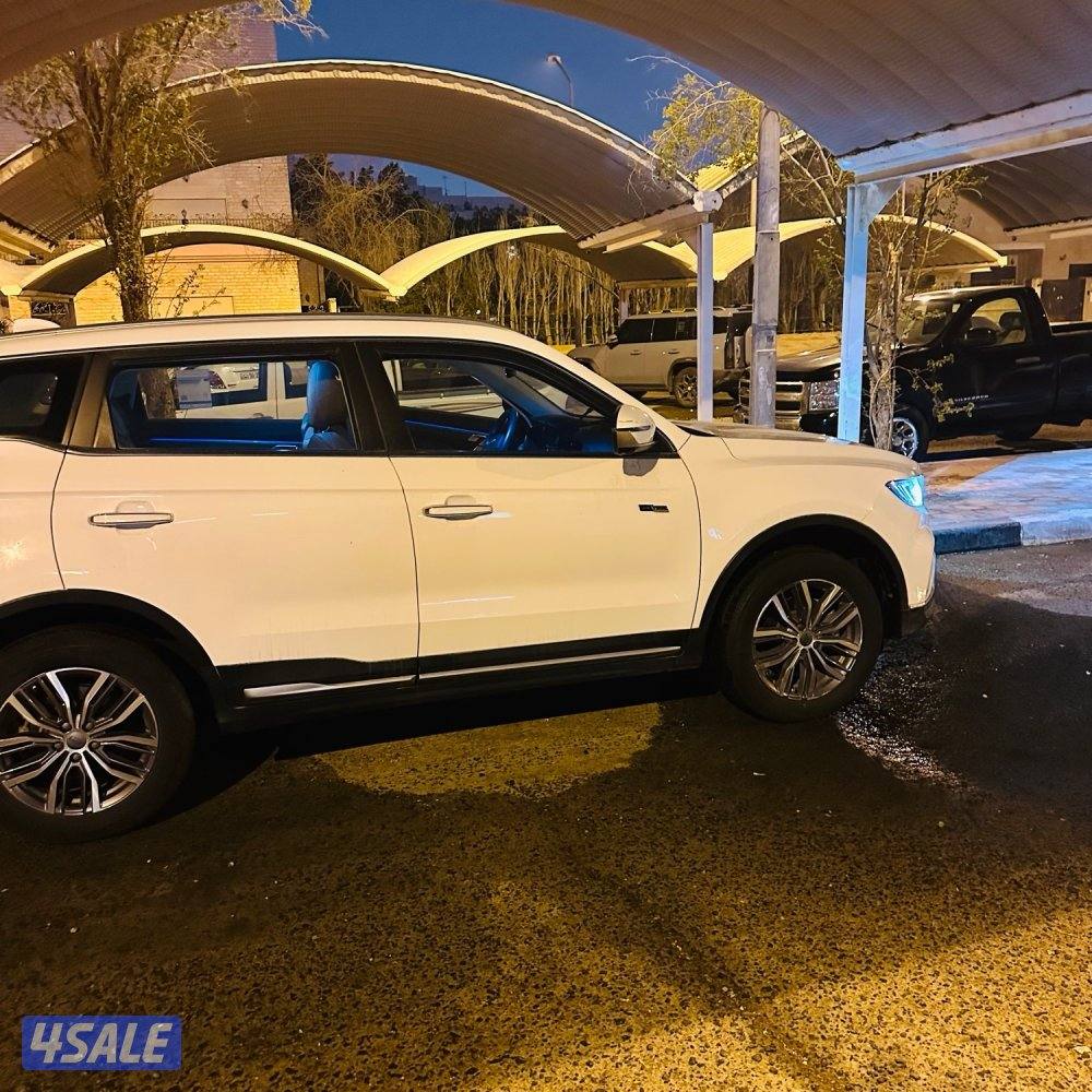 للبيع سيارة ازكارا ممشي ٢٧ الف2