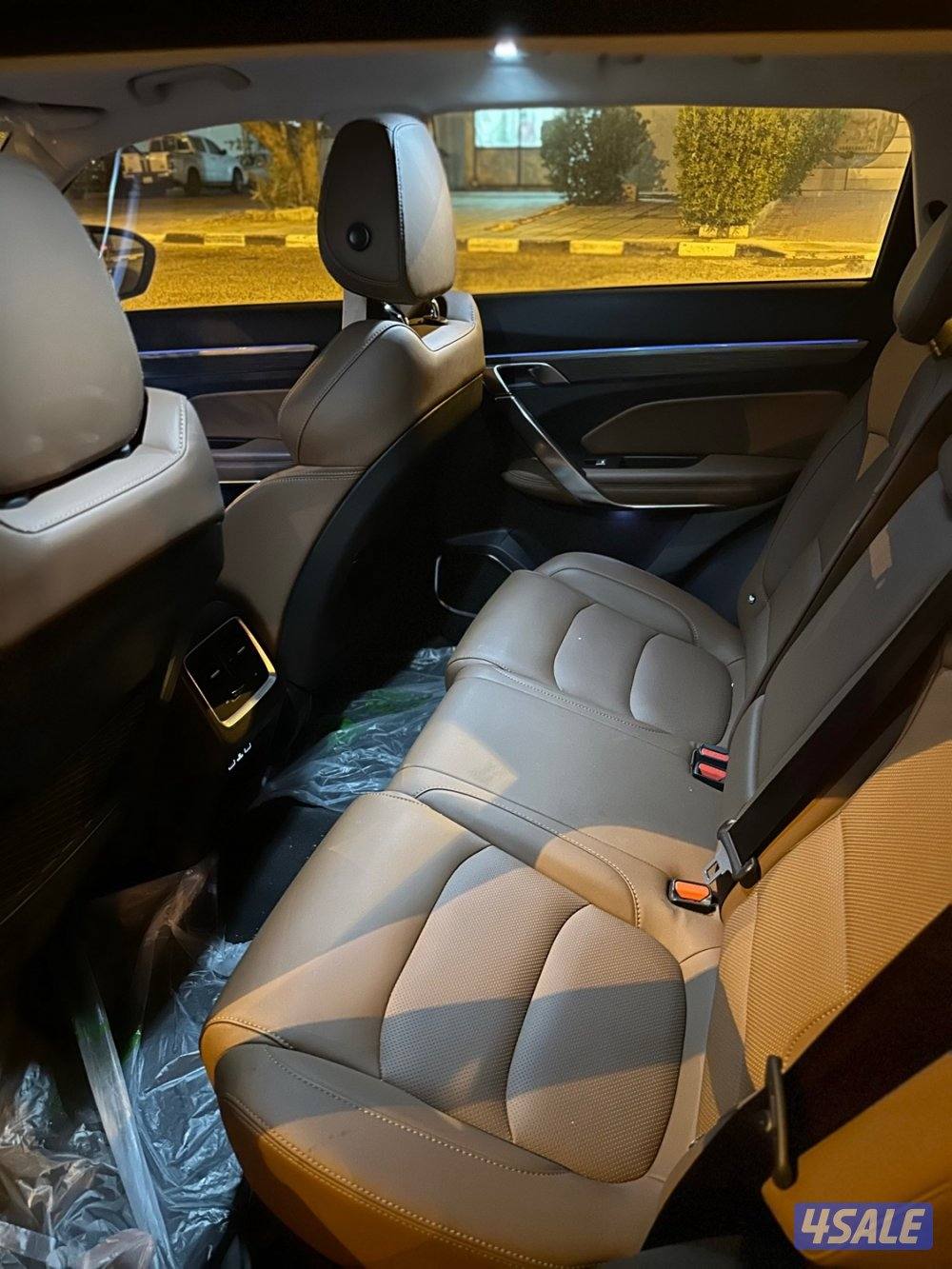 للبيع سيارة ازكارا ممشي ٢٧ الف3