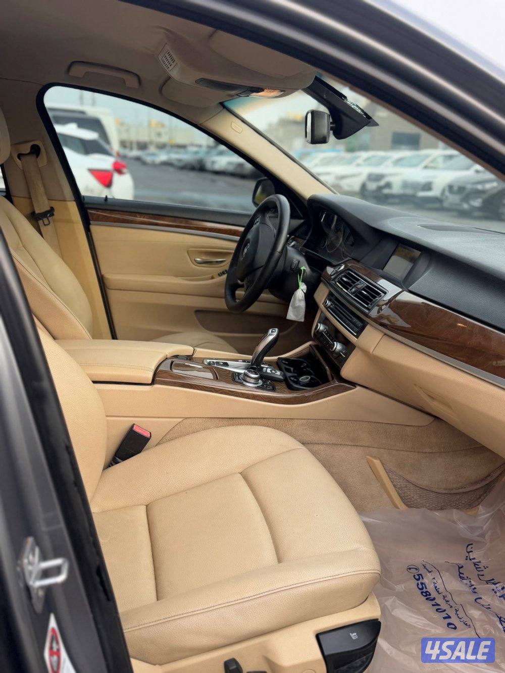 للبيع كاش بي ام5