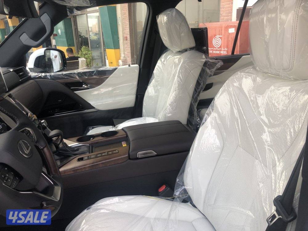 لكزس LX600 الدرجة الأولى3