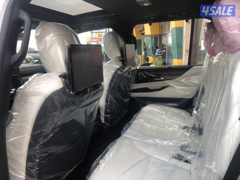 لكزس LX600 الدرجة الأولى4