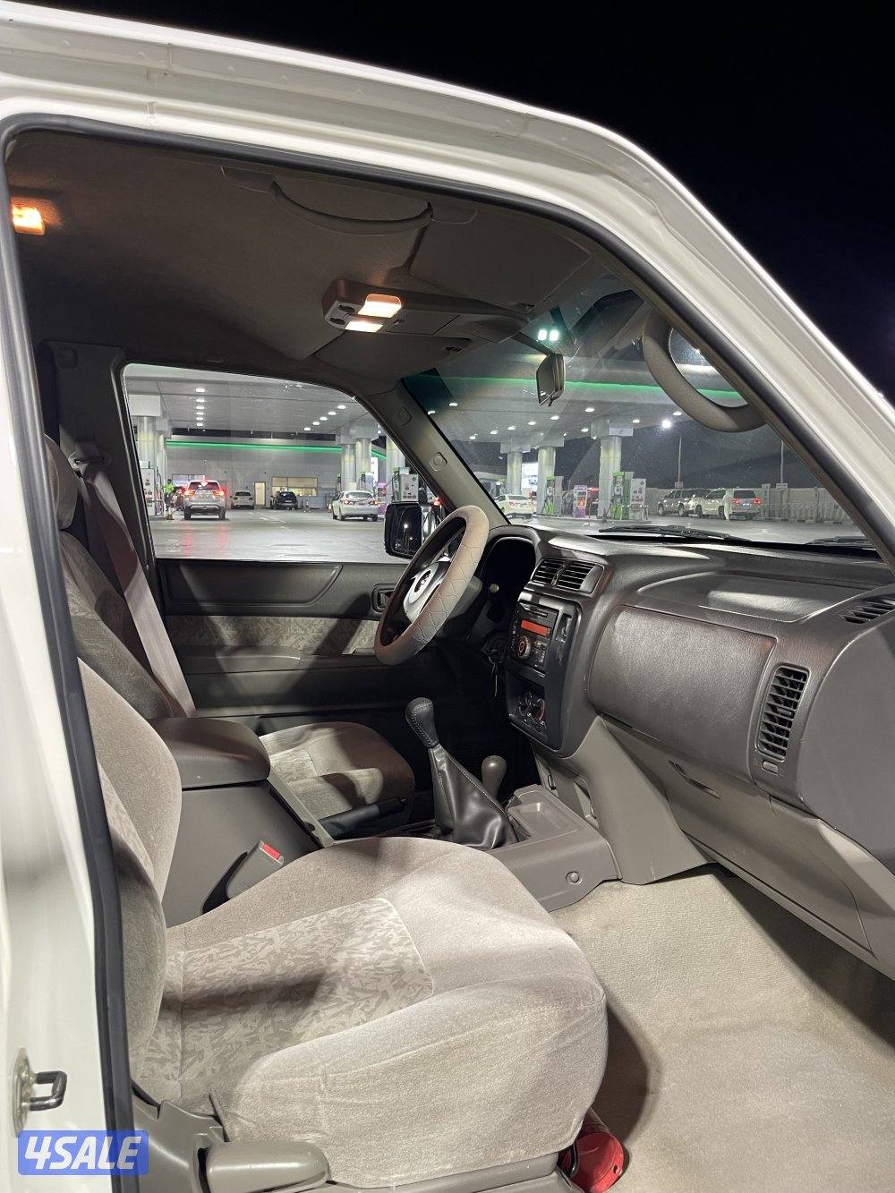 للبيع نيسان شاص بيك اب4