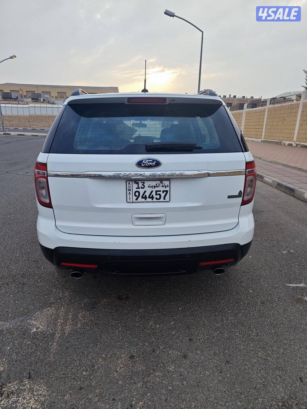 فورد اكسبلورر موديل 20143