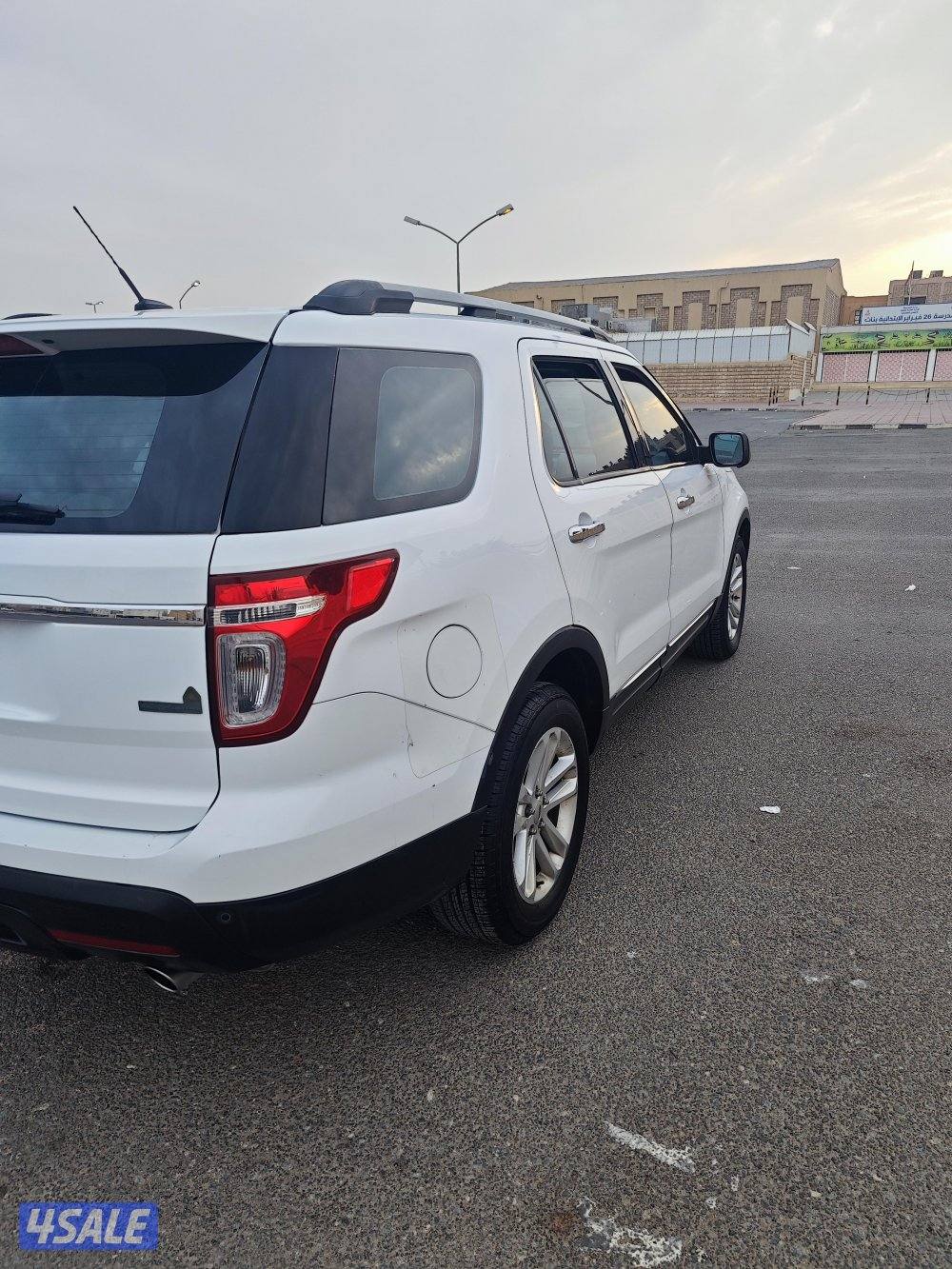 فورد اكسبلورر موديل 20144