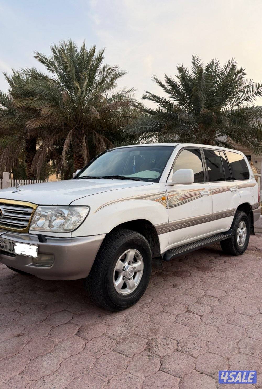 تويوتا لاندكروزر VXR0