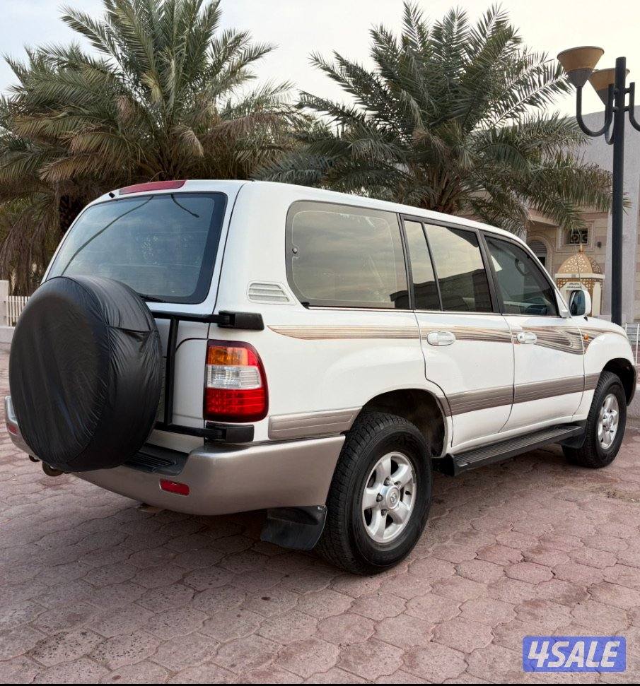 تويوتا لاندكروزر VXR3