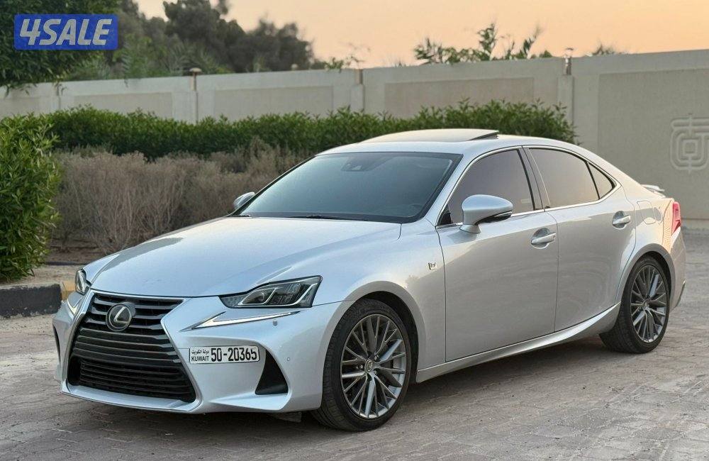 لكزس Is200 موديل 2017 صبغ الوكاله كامل المواصفات0
