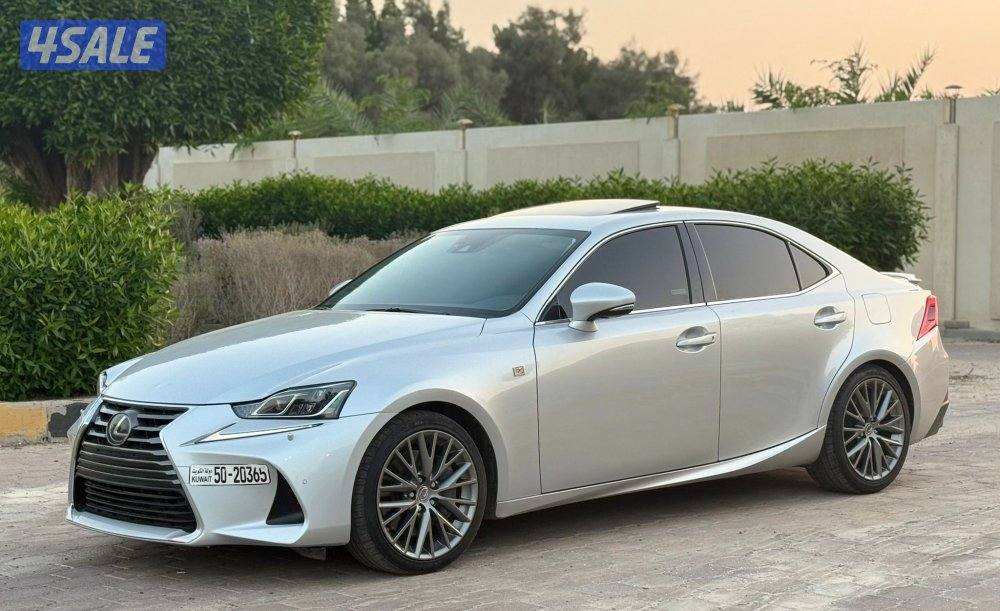 لكزس Is200 موديل 2017 صبغ الوكاله كامل المواصفات1