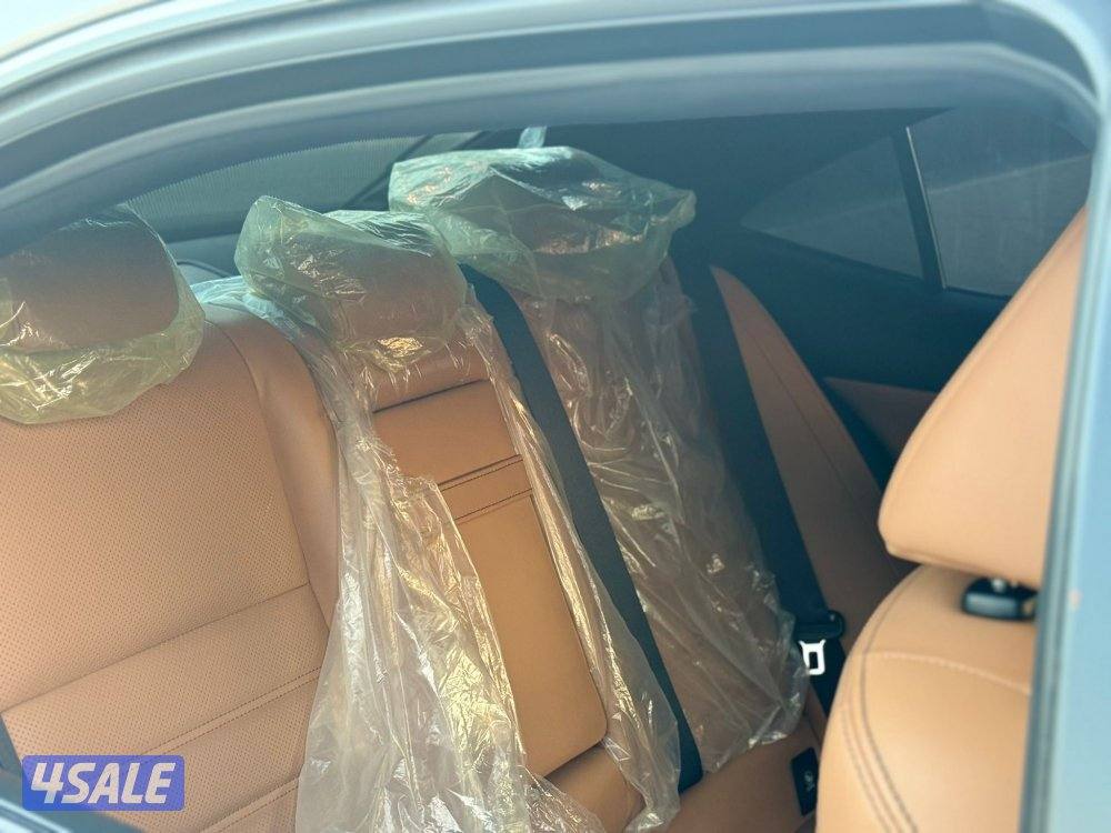 لكزس Is200 موديل 2017 صبغ الوكاله كامل المواصفات5