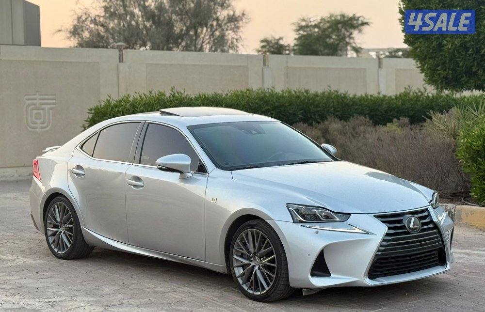 لكزس Is200 موديل 2017 صبغ الوكاله كامل المواصفات7