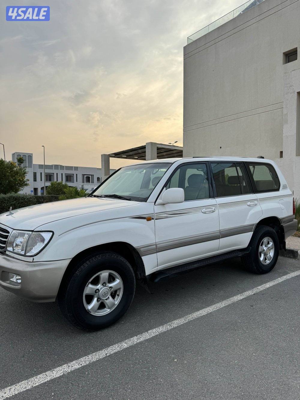 لاند كروزر Vxr 19990