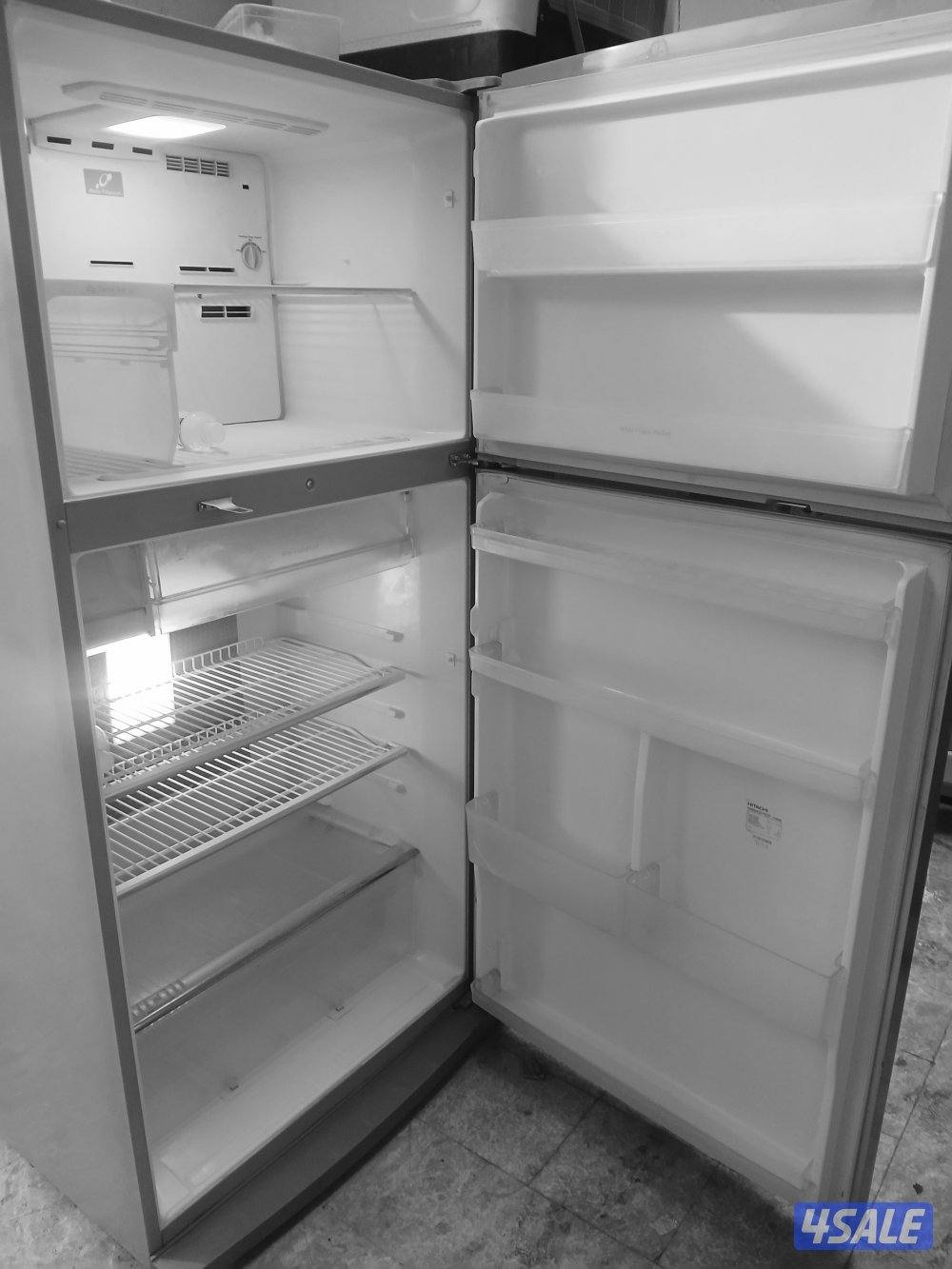 للبيع ثلاجه هيتاشي ياباني بحاله ممتازه جدا مع الكفالة والتوصيل عائلية2