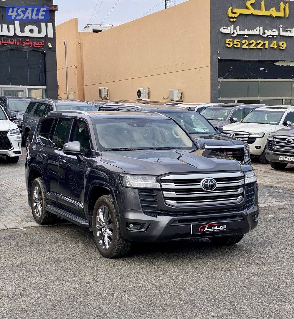 لاند كروزر GXR ايرو بدون تيربو الساير موديل 2023 عداد 921