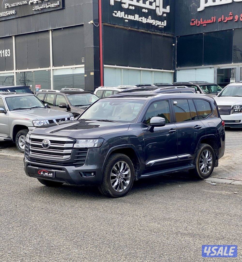 لاند كروزر GXR ايرو بدون تيربو الساير موديل 2023 عداد 922