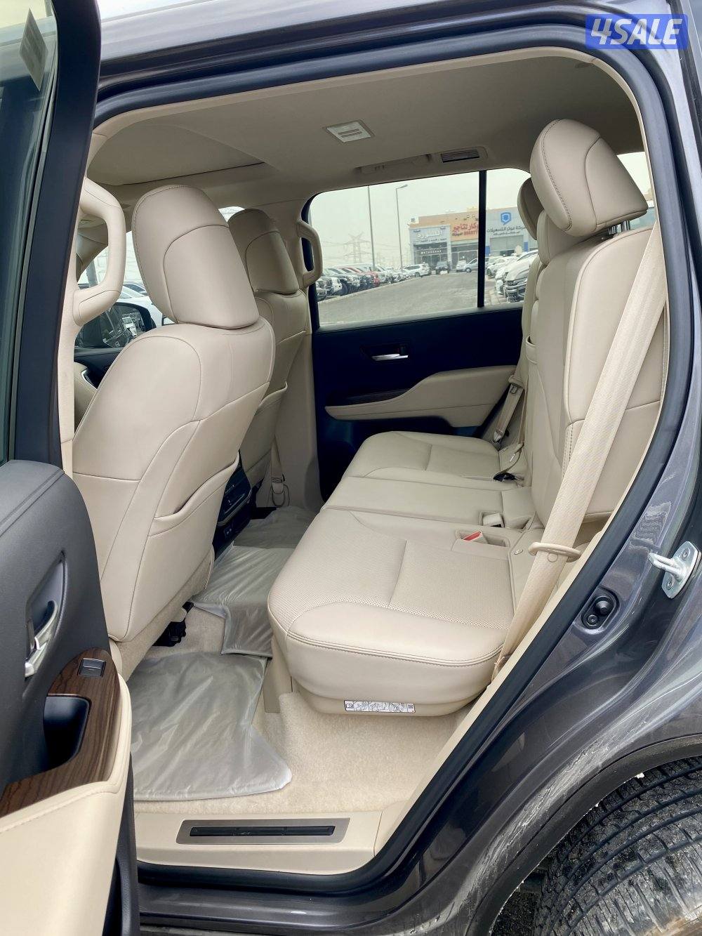 لاند كروزر GXR ايرو بدون تيربو الساير موديل 2023 عداد 926