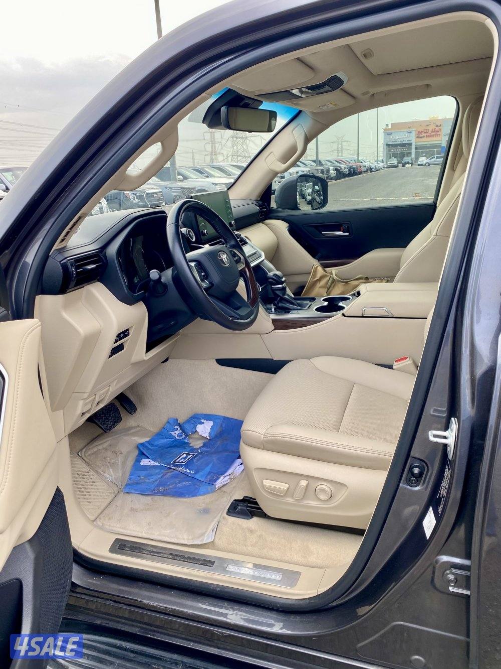 لاند كروزر GXR ايرو بدون تيربو الساير موديل 2023 عداد 928