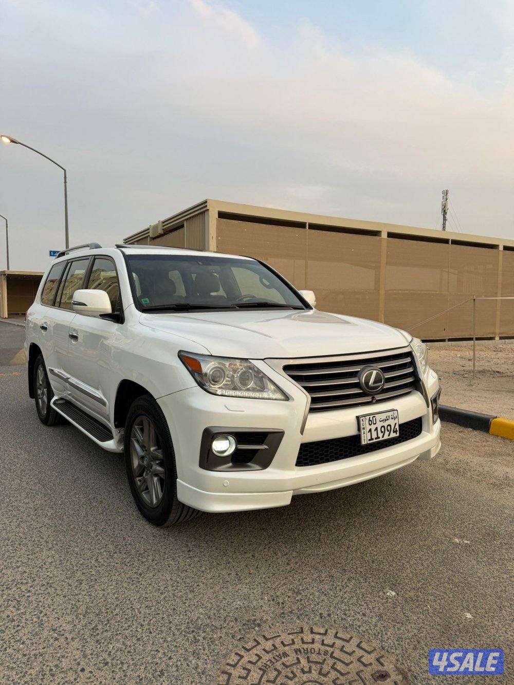 لكزس LX570 الخليج 2014 سبورت عداد 299 الف1