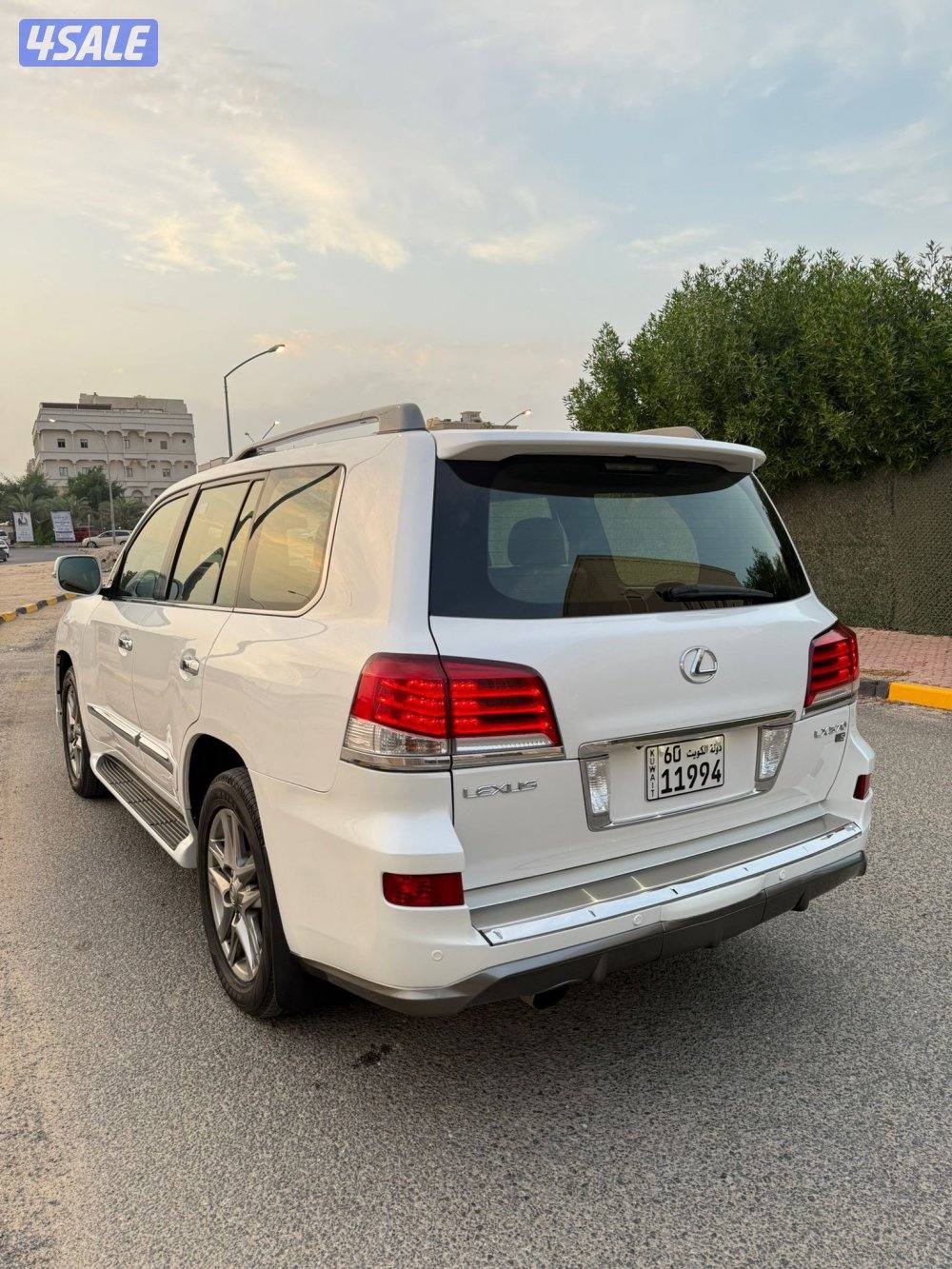 لكزس LX570 الخليج 2014 سبورت عداد 299 الف3