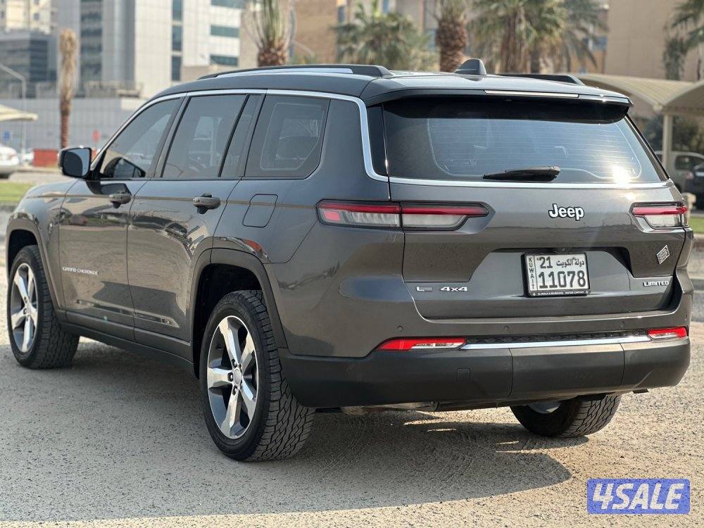للبيع جراند شيروكي LIMITED L ماشي ٦٨ الف كيلو3