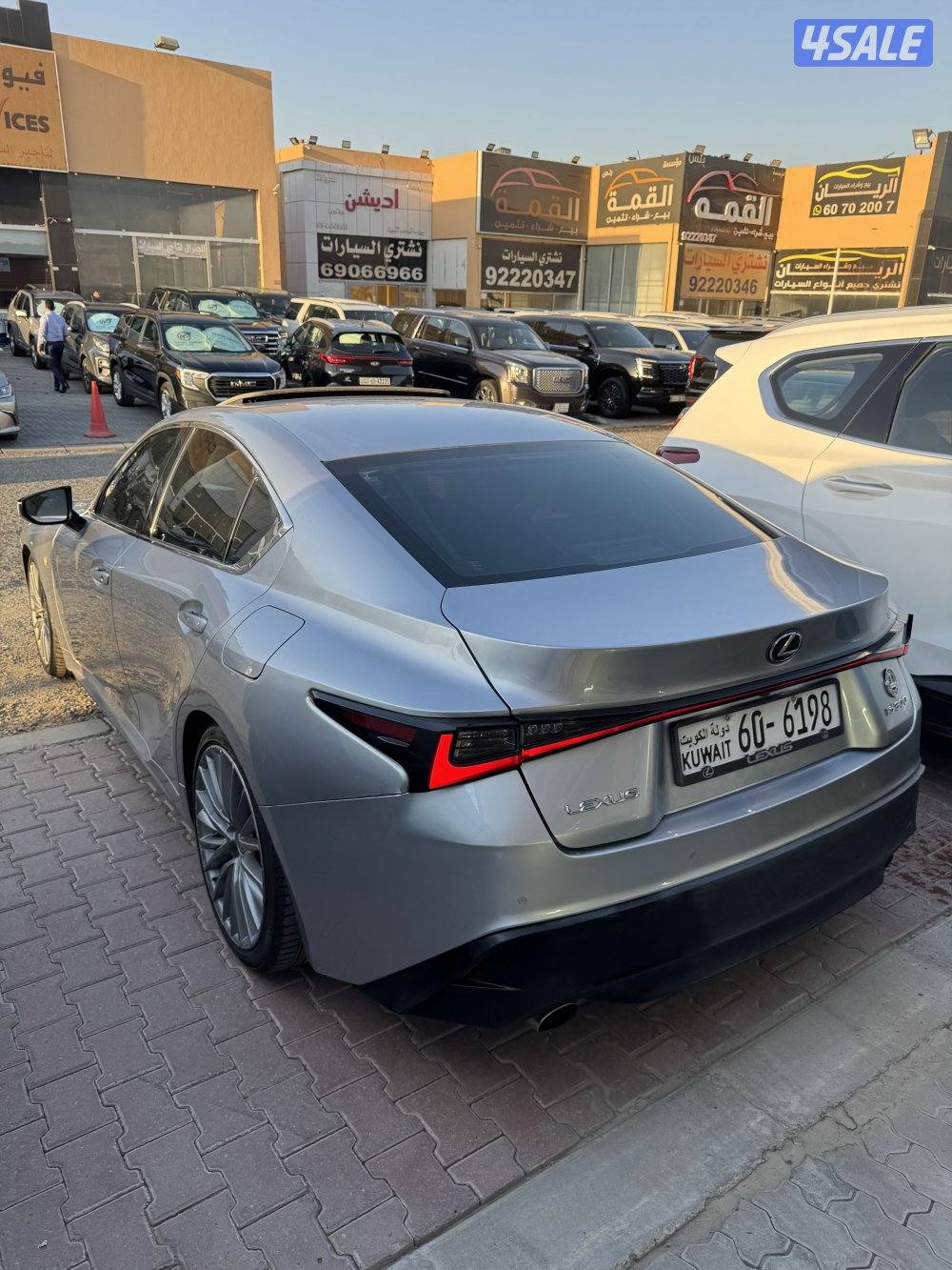 لكزس IS 300 موديل 20210