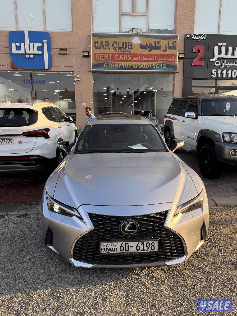 لكزس IS 300 موديل 20214